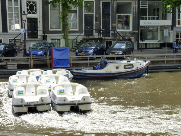 Centrum: Waterfietsen sleuren in Keizersgracht