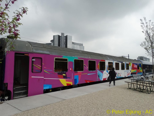Amsterdam Sloterdijk: trein en kunst