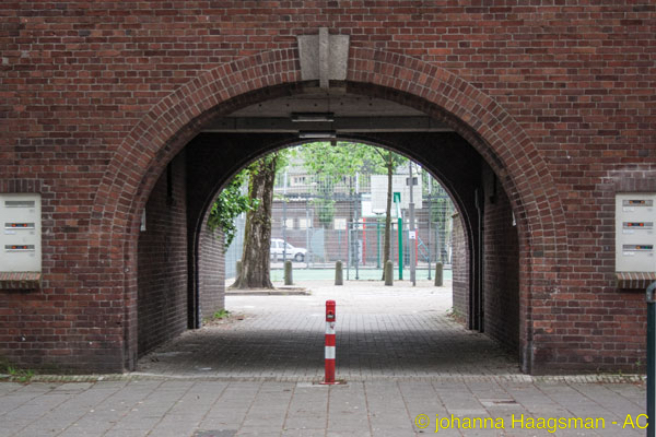 Poort Jan Lievensstraat naar Smaragdplein