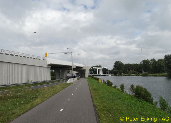 Over de Ringvaart Haarlemmermeer